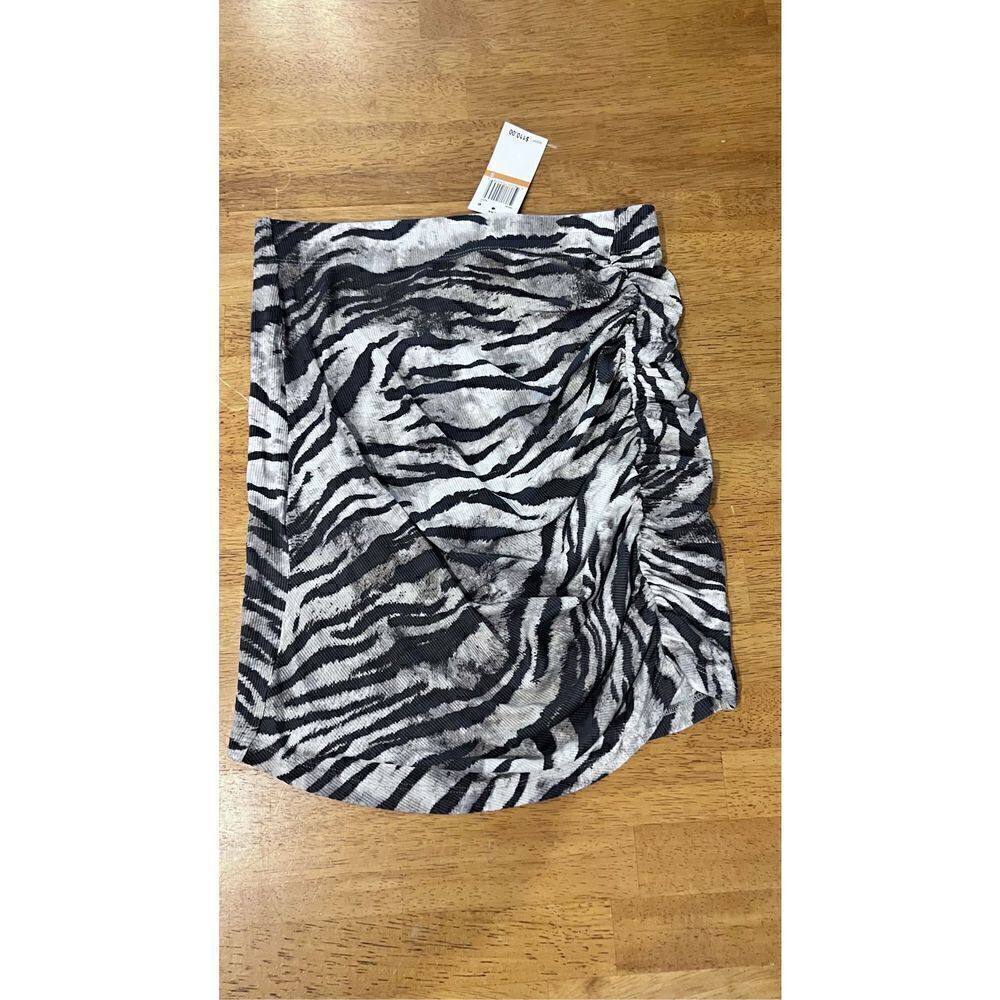 LNA Women's Zebra Print Ruched Side Ribbed Mini Skirt Gray Size Small NWT P1-212